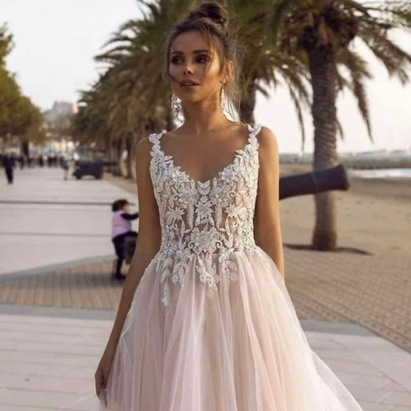 Luxurious Princess Style Wedding Dressππβ¨Brand New, Designed In Turkeyππβ¨ - Picture 2 of 7